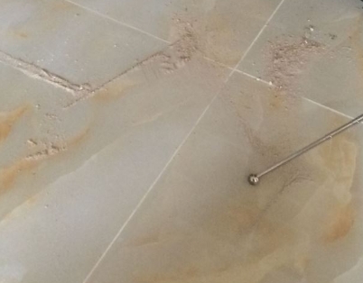 呼伦贝尔市瓷砖空鼓维修公司分享粘合剂选择不当在瓷砖铺贴过程中可能导致以下问题